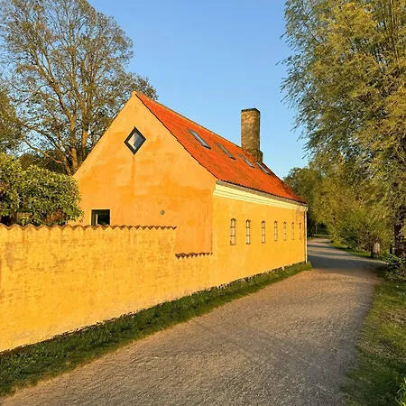 Historic Laundry House By
